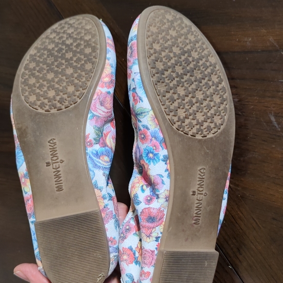 Minnetonka ballet flats - Picture 6 of 6